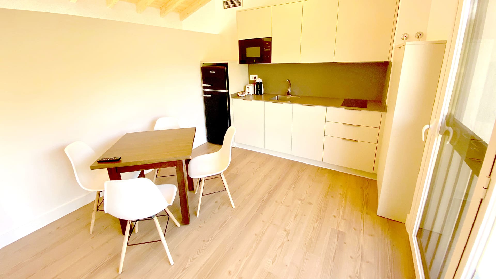 huertas-de-muro-apartamento3-salon-cocina